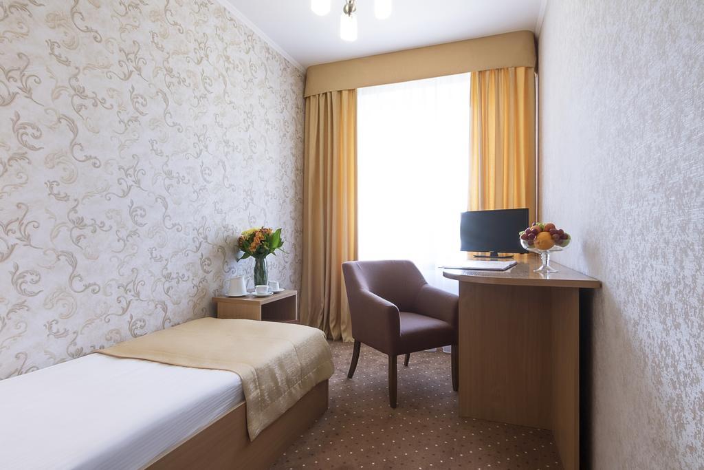 Mariot Medical Center Hotel Truskavets Dış mekan fotoğraf