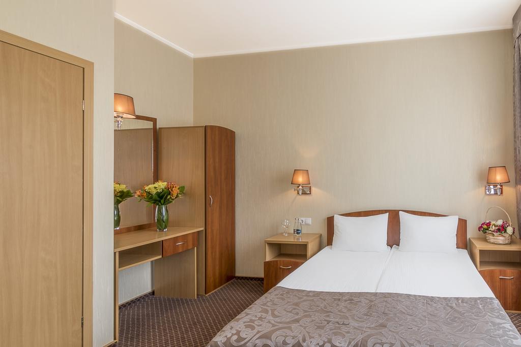 Mariot Medical Center Hotel Truskavets Dış mekan fotoğraf