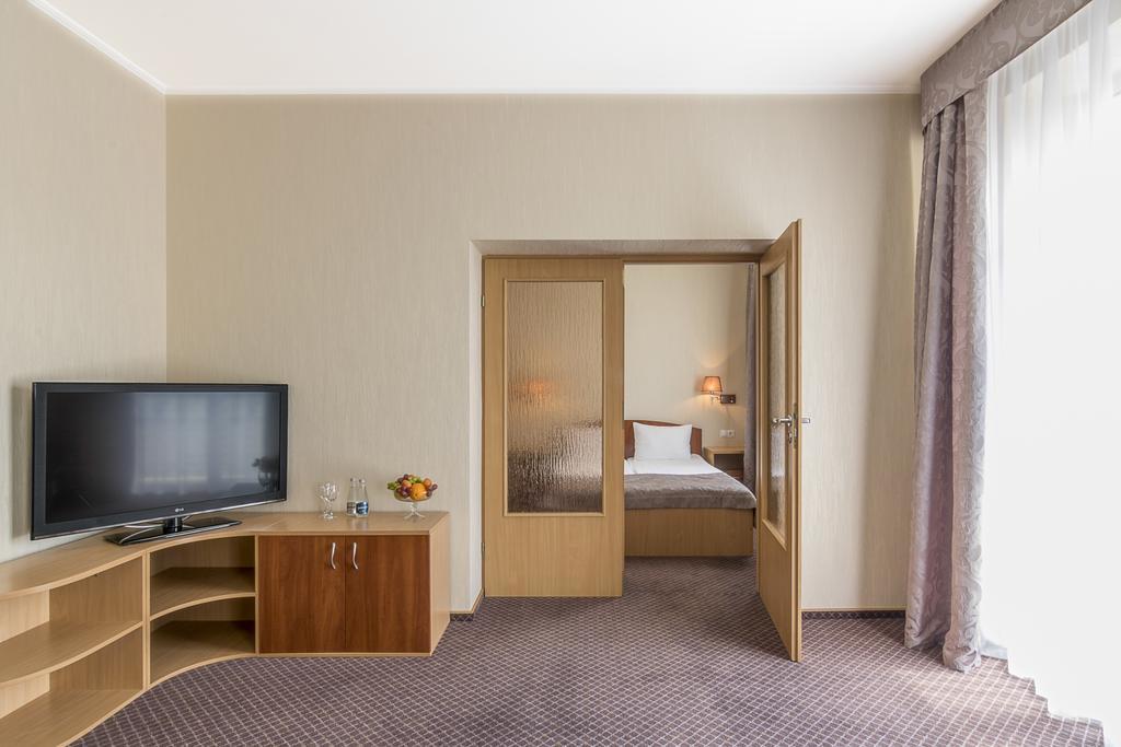 Mariot Medical Center Hotel Truskavets Dış mekan fotoğraf