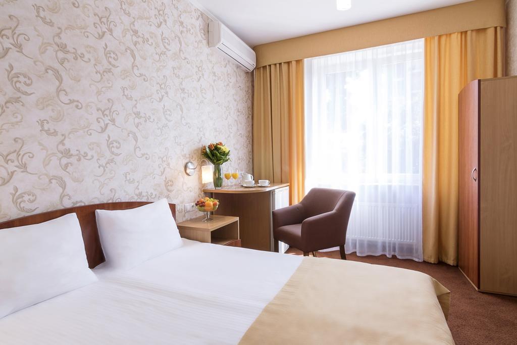 Mariot Medical Center Hotel Truskavets Dış mekan fotoğraf