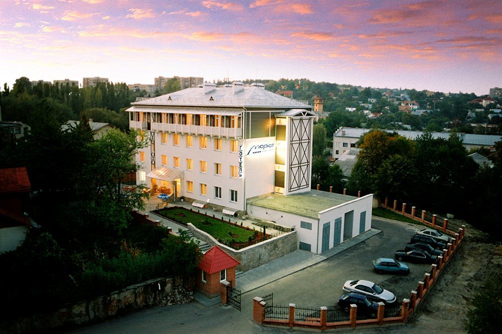 Mariot Medical Center Hotel Truskavets Dış mekan fotoğraf